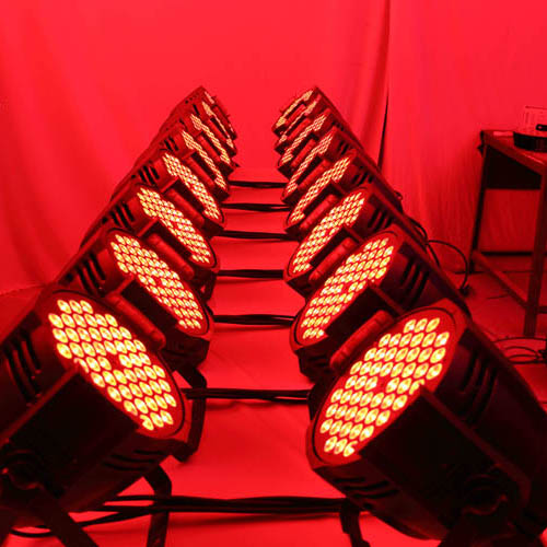 2017年公司年會(huì)流行主打舞臺(tái)燈光設(shè)備有哪些？效果圖